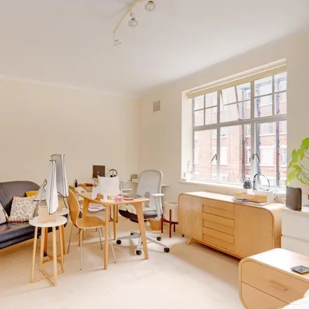 Image 2 - Gilling Court, Belsize Grove, London, NW3 4XD, United Kingdom - Apartment for rent