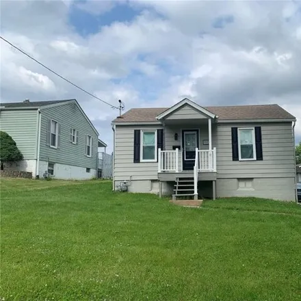 Buy this 2 bed house on 1110 Portland Ave in Collinsville, Illinois