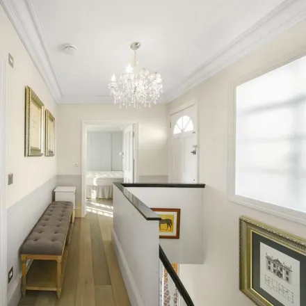 Rent this 2 bed apartment on David Faulder Opticians in 218 Kensington High Street, London
