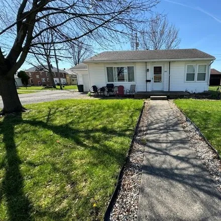 Buy this 2 bed house on 301 Liberty Street in Bucyrus, OH 44820