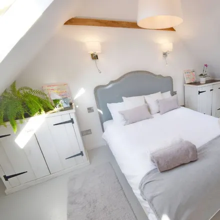 Rent this 1 bed townhouse on Bosham in PO18 8PJ, United Kingdom