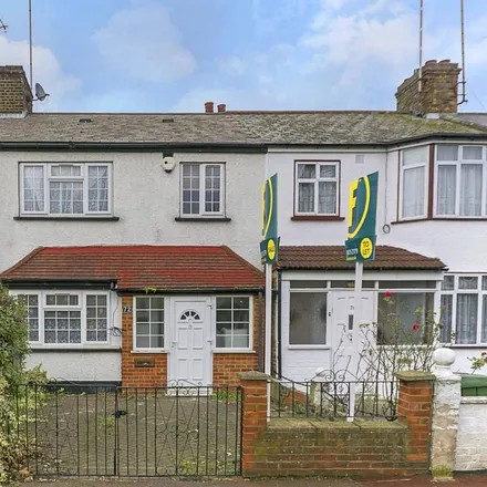 Rent this 3 bed townhouse on Tunnel Avenue in London, SE10 0SD