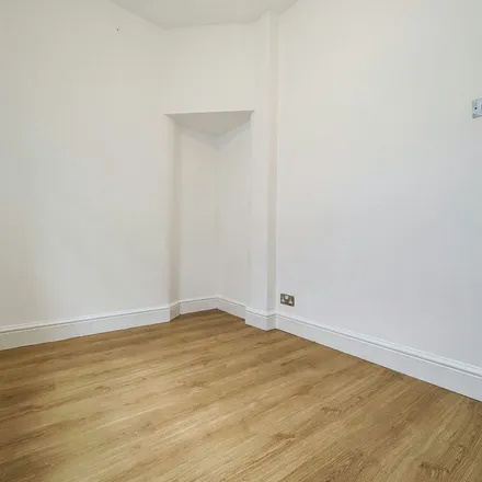 Image 4 - Sevington Road, The Hyde, London, NW4 3RS, United Kingdom - Apartment for rent