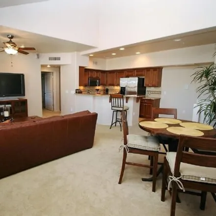 Image 5 - 20660 North 40th Street, Phoenix, AZ 85050, USA - Apartment for rent