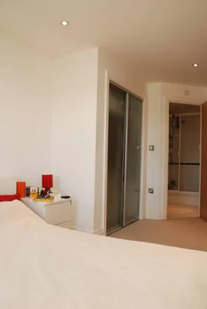 Image 7 - Canbury Passage, London, KT2 5BS, United Kingdom - Apartment for rent