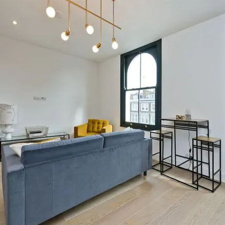 Rent this 2 bed apartment on Tonkotsu Notting Hill in 7 Blenheim Crescent, London