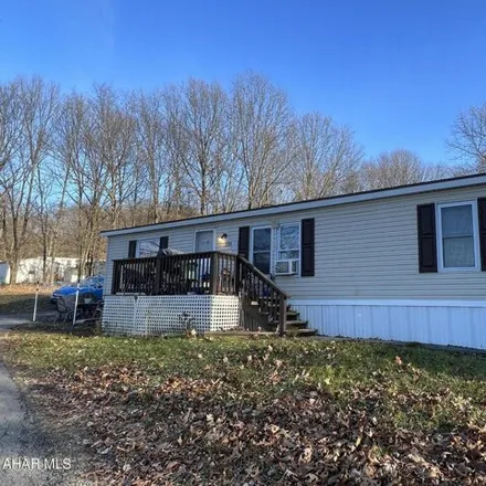 Buy this studio apartment on 632 Clairmont Drive in East Altoona, Logan Township