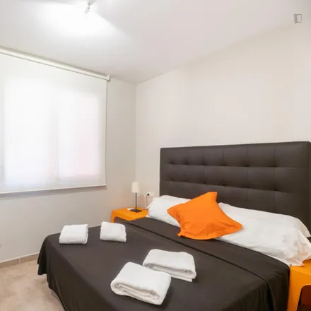 Rent this 1 bed apartment on O' toxo verde in Carrer de la Independència, 360