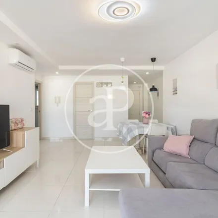 Rent this 4 bed apartment on Carrer del Riu Escalona in 15, 46023 Valencia