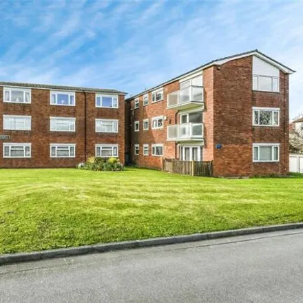 Buy this 2 bed apartment on The Serpentine South in Sefton, L23 6UQ