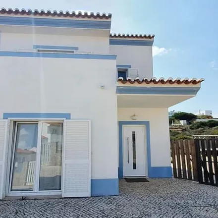 Rent this 3 bed apartment on unnamed road in 8670-119 Aljezur, Portugal