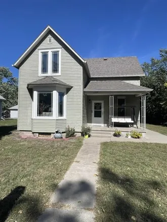 Buy this 3 bed house on 1860 14th Street in Columbus, NE 68601