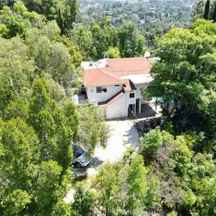 Image 5 - 15813 High Knoll Road, Los Angeles, CA 91436, USA - House for sale