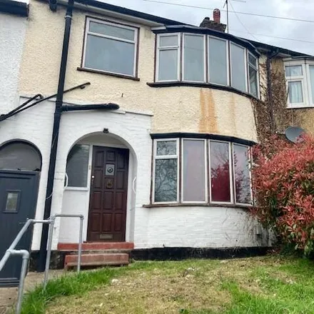 Rent this 3 bed house on Waulud's Bank in Bramingham Road, Luton