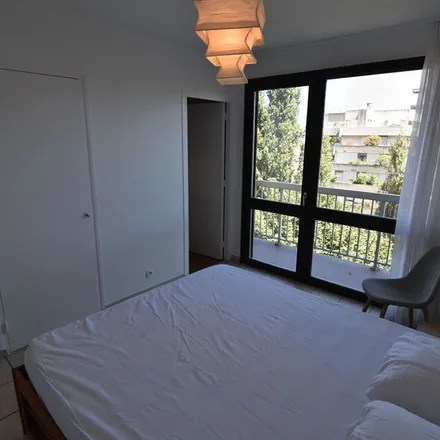 Image 6 - 3 Rue de Londres, 38000 Grenoble, France - Apartment for rent