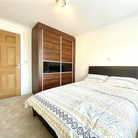Image 3 - Meadowvale Close, Yarm, TS15 9WG, United Kingdom - Apartment for rent
