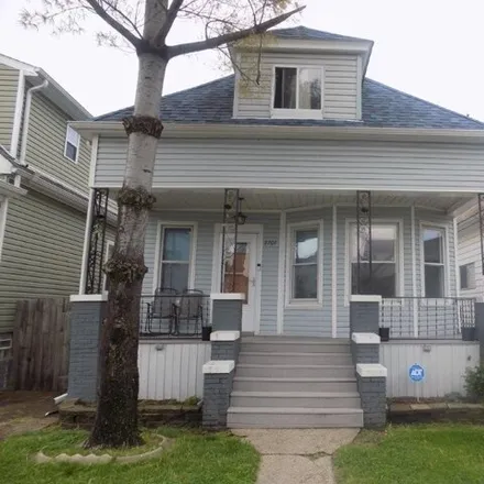 Buy this 4 bed house on 2707 Norwalk St in Hamtramck, Michigan