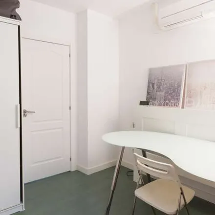 Rent this 3 bed apartment on Calle Sevilla in 23, 28931 Móstoles