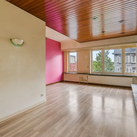 Rent this 1 bed apartment on Nieuwkerkenstraat 47 in 9100 Sint-Niklaas, Belgium