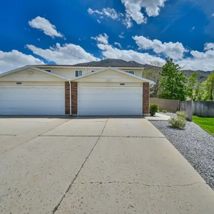 Rent this 3 bed house on Supercuts in Chadbourne Drive, Cottonwood Heights