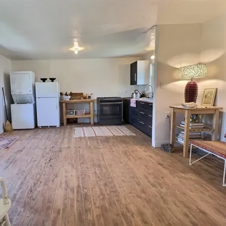 Image 4 - Pure Joy Marfa, 1109 West San Antonio Street, Marfa, TX 79843, USA - House for sale