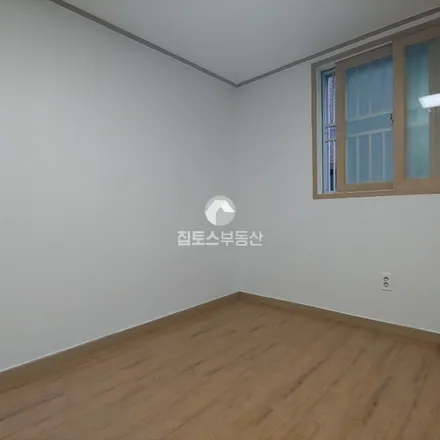 Rent this studio apartment on 서울특별시 관악구 봉천동 1666-9