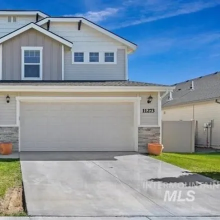 Buy this 5 bed house on North Weldstone Avenue in Nampa, ID 83651