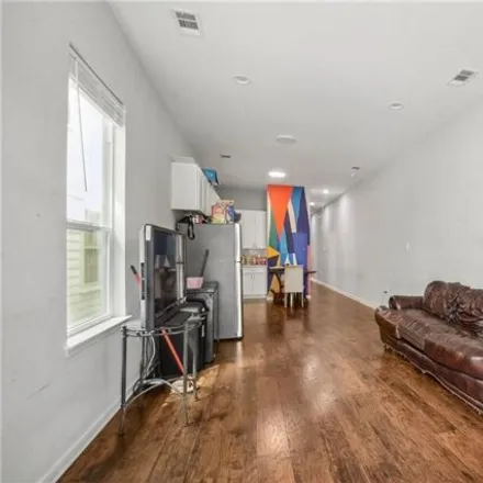 Image 2 - 1434 Elysian Fields Avenue, Faubourg Marigny, New Orleans, LA 70117, USA - House for sale
