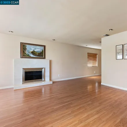 Image 8 - 15335 Ainsworth Street, Los Angeles, CA 90247, USA - House for sale