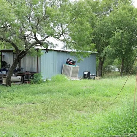 Image 2 - 184 County Road 4634, Hondo, Texas, 78861 - Apartment for sale