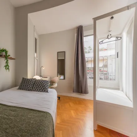 Rent this 8 bed room on Carrer del Comte d'Altea in 1, 46005 Valencia