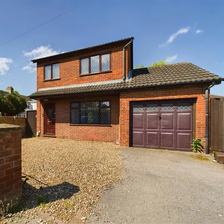 Rent this 3 bed house on 24 House Lane in Arlesey, SG15 6XU