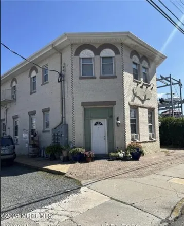 Image 1 - The Chubby Pickle, 23 Bay Avenue, Highlands, Monmouth County, NJ 07732, USA - Apartment for rent
