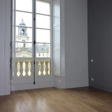 Rent this 5 bed apartment on 6 Rue de l'Hermine in 35000 Rennes, France