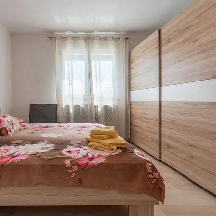 Rent this 3 bed house on Smoković in Zadar County, Croatia
