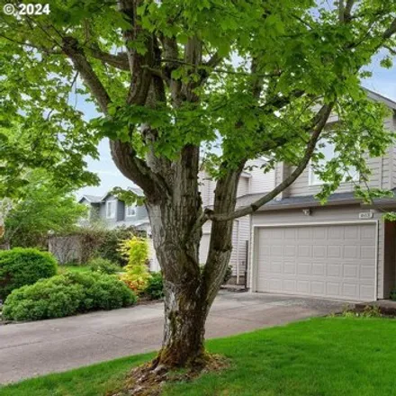Buy this 3 bed house on 16031 Southwest Dewberry Lane in Tigard, OR 97223
