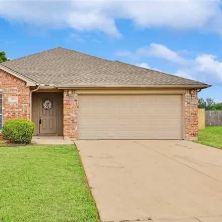 Buy this 3 bed house on 1675 Millbrook Drive in Midlothian, TX 76065