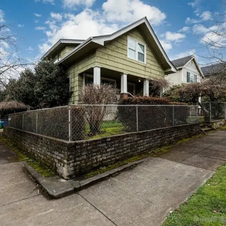 Image 4 - 4007 Southeast Long Street, Portland, OR 97202, USA - House for sale