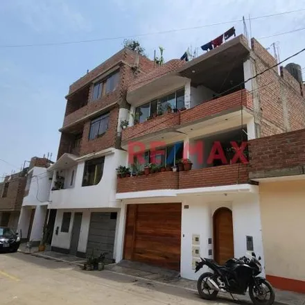 Buy this 6 bed house on unnamed road in Ate, Lima Metropolitan Area 15474