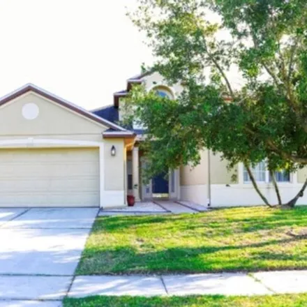 Buy this 5 bed house on 3571 Maple Ridge Loop in Kissimmee, FL 34741