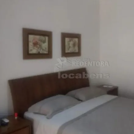 Buy this 3 bed house on Rua Alexandre Floriano in Jardim Maracanã, São José do Rio Preto - SP