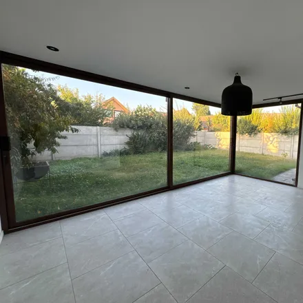 Rent this 3 bed house on Los Diaguitas 26 in Colina, Chile
