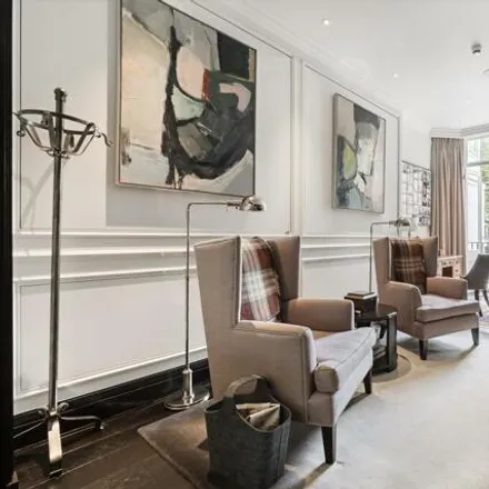 Image 7 - 14 Phillimore Walk, London, W8 7DB, United Kingdom - Townhouse for sale