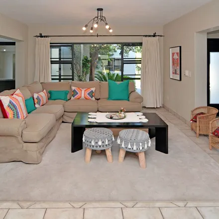 Image 4 - Dainfern Golf Course, Collingham Close, Johannesburg Ward 96, Gauteng, 2055, South Africa - Apartment for rent