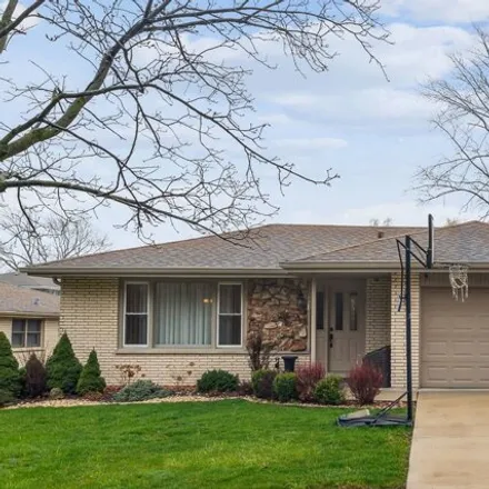 Buy this 3 bed house on 8871 97th Street in Palos Hills, IL 60465