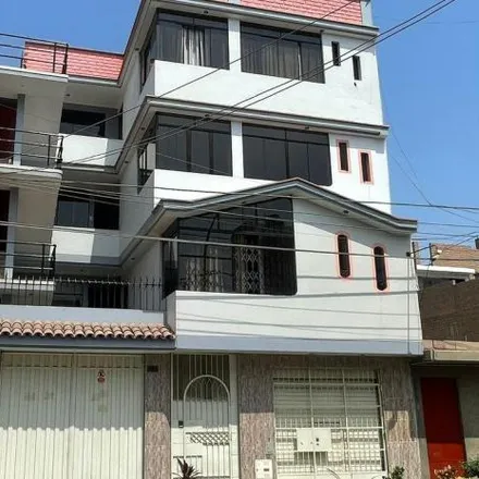 Rent this 2 bed apartment on Clínica Odontológica Zully Dent in Calle Las Cucardas, San Martín de Porres