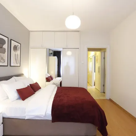 Rent this 3 bed apartment on Şakayık Sokağı in 34365 Şişli, Turkey