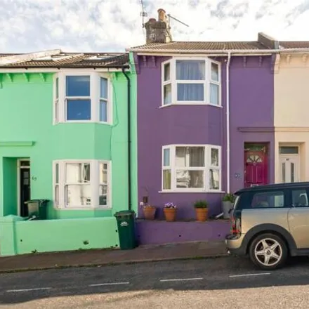 Buy this 2 bed townhouse on 65 Carlyle Street in Brighton, BN2 9XU