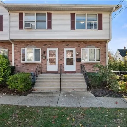 Rent this 2 bed house on 106 Remington Pl in New Rochelle, New York