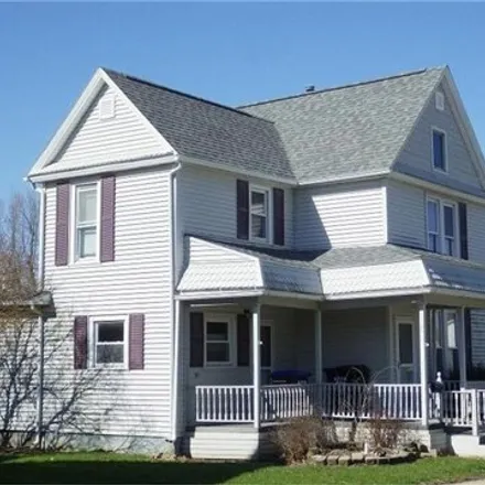 Buy this 3 bed house on 466 East 8th Street in Vinton, IA 52349
